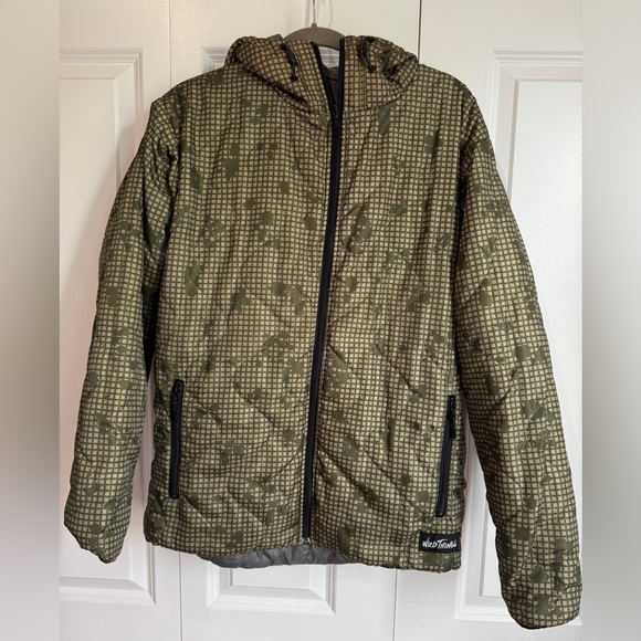 Wild Things Other - Wild Things Reversible Primaloft Night Camo Hooded Jacket, Large Made in USA